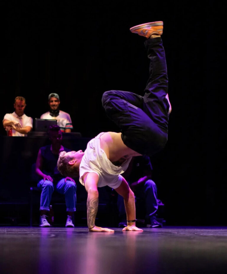 2026.10.11_thecircleofdancers_compagnie.mira